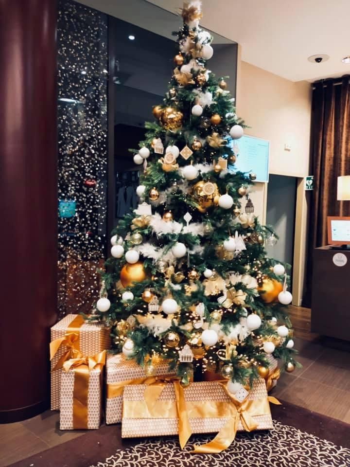 Vente Location De Sapins De Noel Decores Casino Barriere A Lille 59